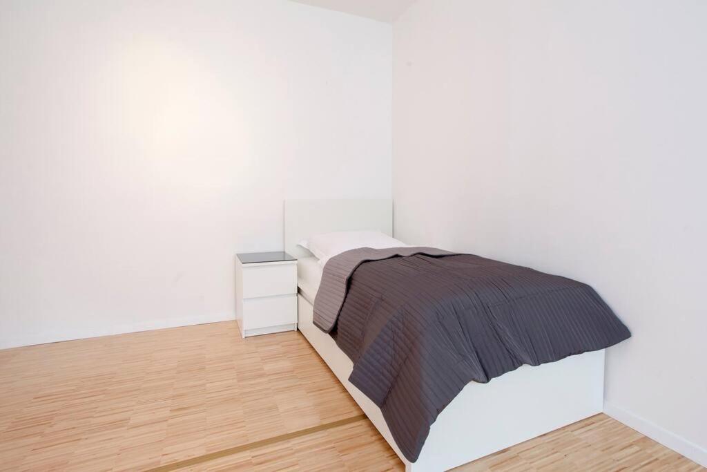 Exclusive 2-Room Souterrain Apartment Nürnberg Exterior foto