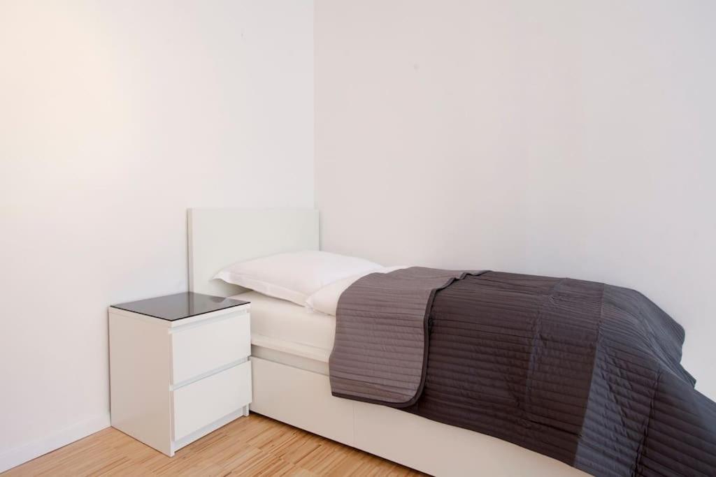Exclusive 2-Room Souterrain Apartment Nürnberg Exterior foto