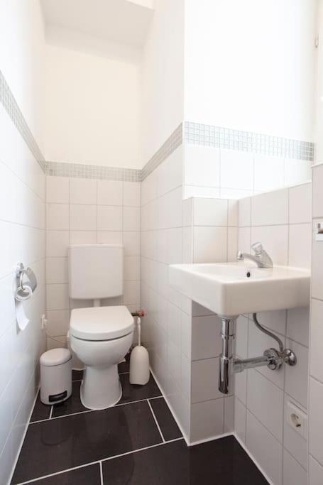 Exclusive 2-Room Souterrain Apartment Nürnberg Exterior foto
